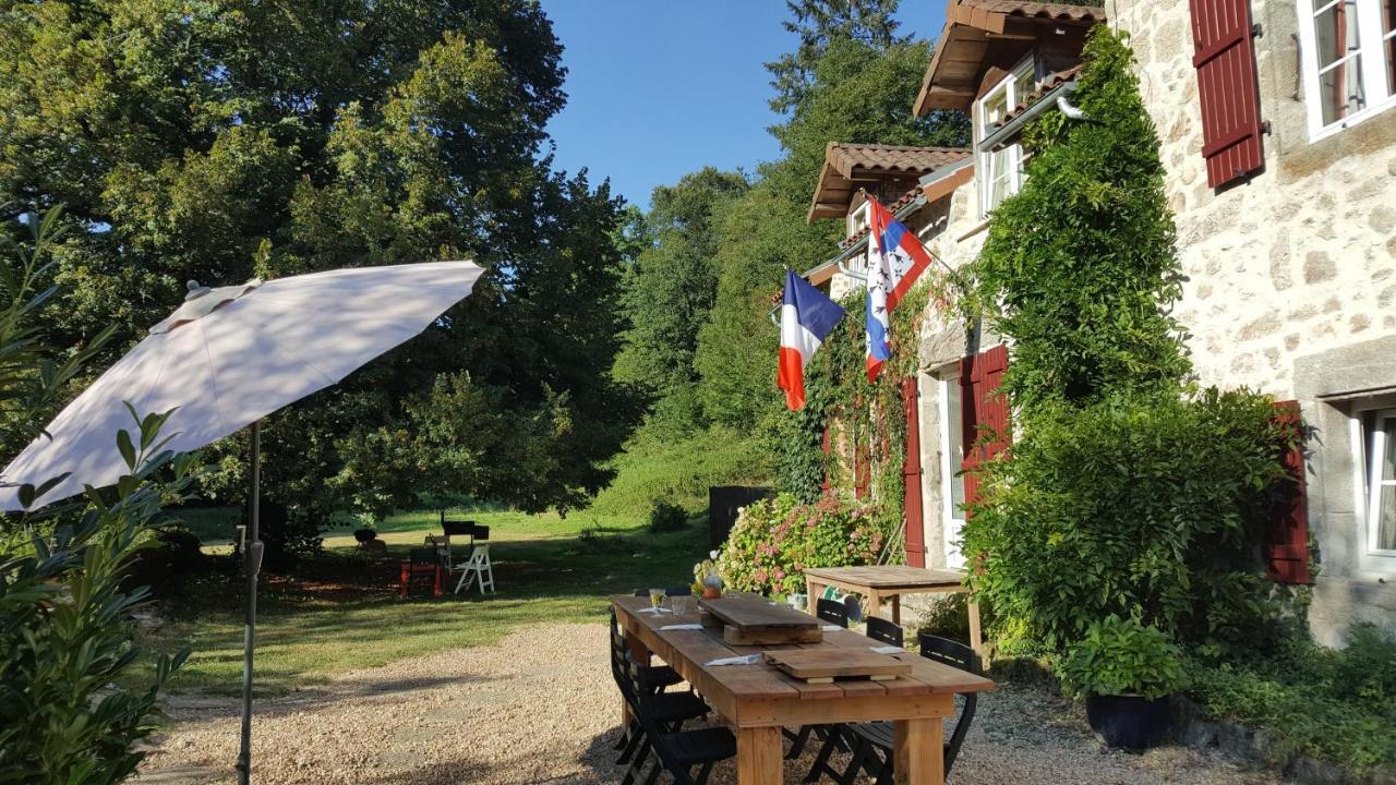 Le Moulin De Pensol - Gites Buitenkant foto
